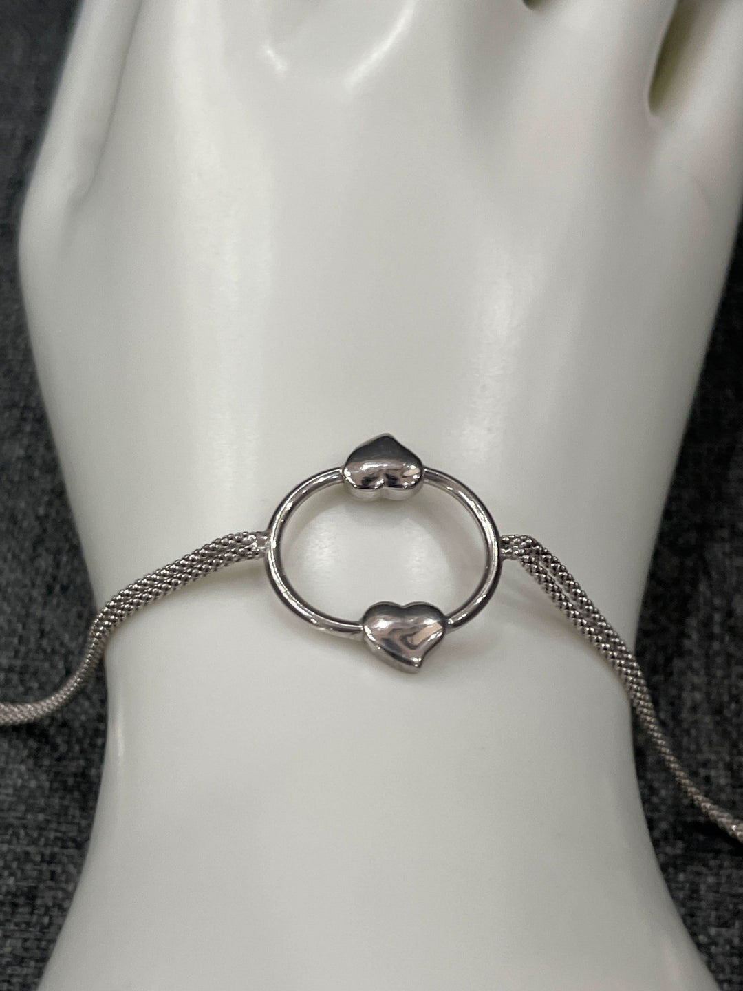 Elegant Sterling Silver Circle Love Bracelet