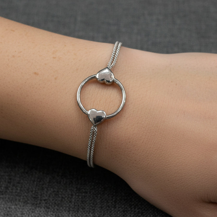 Elegant Sterling Silver Circle Love Bracelet