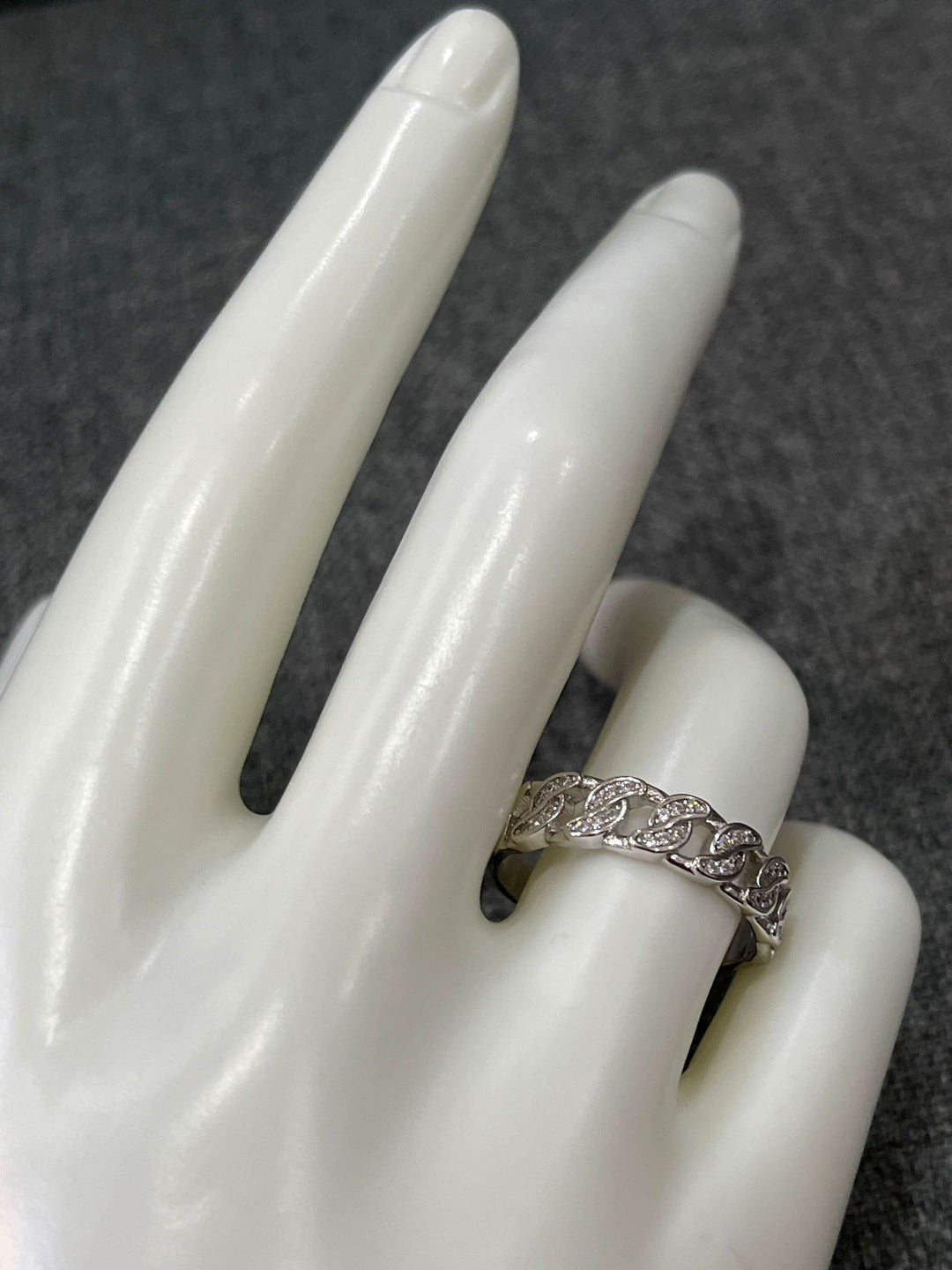 Interwoven Queen Elegance Ring