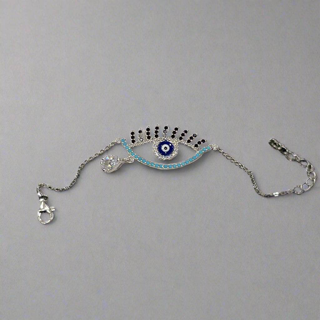 Unique Sterling Silver Bracelet – A Fresh Perspective on Eye-Catching Style