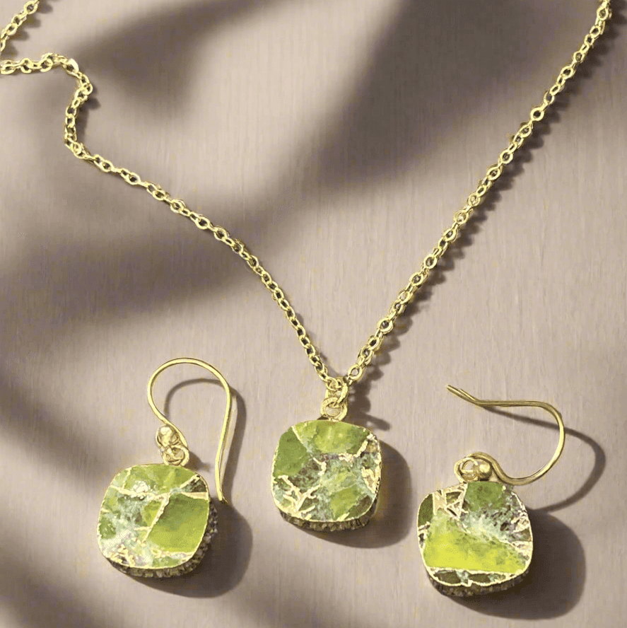 Gold-Plated Peridot Set with Elegant Design – Perfect for Any Occasion