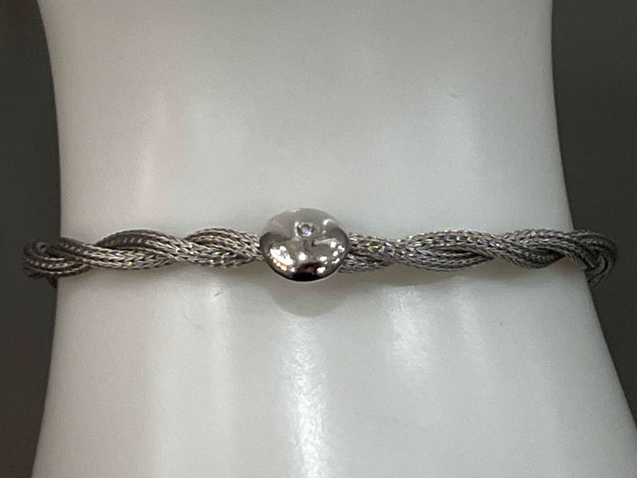 Singular Spark: Sterling Silver Round Bracelet - Saras Beads & Jewellery