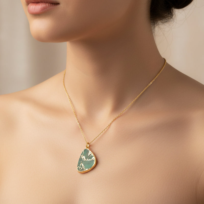 Emerald Necklace – Exquisite, Timeless Jewellery for a Luxurious Look