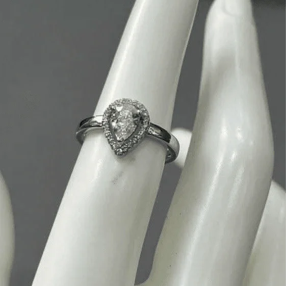 Radiant Nova Water Drop Sterling Silver Ring