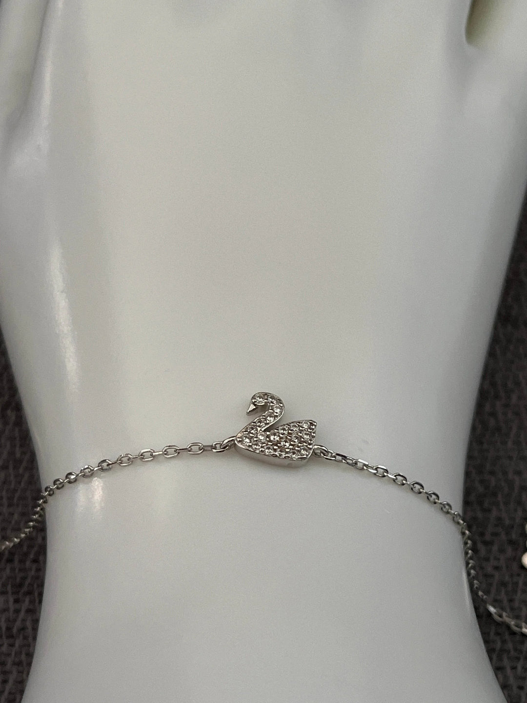 Sterling Silver Swan Bracelet – A Symbol of Grace and Elegance
