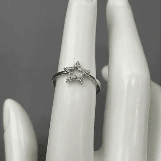 Stellar Shine: Sterling Silver Star Ring