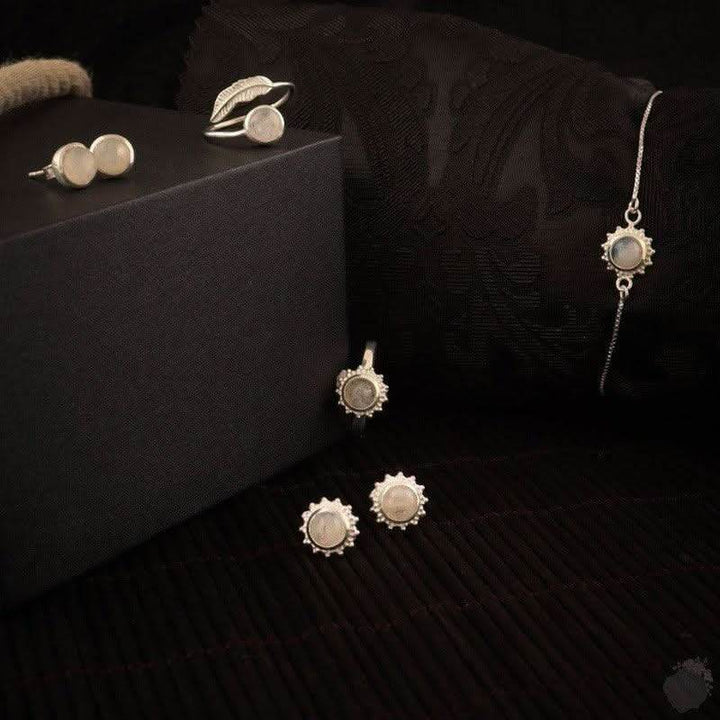 Moonstone Jewelry: Luminous Dreams Magic - Saras Beads & Jewellery