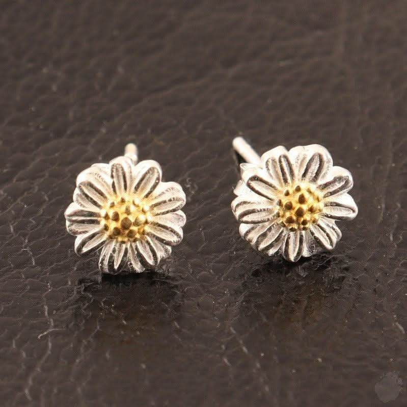 Daisy Floral Stud Earrings - Sterling Silver - Saras Beads & Jewellery