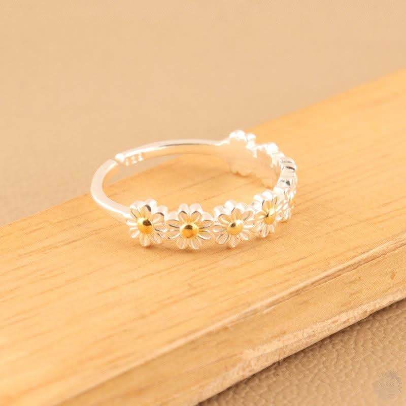 Sterling Silver Eight Handmade Daisies Ring