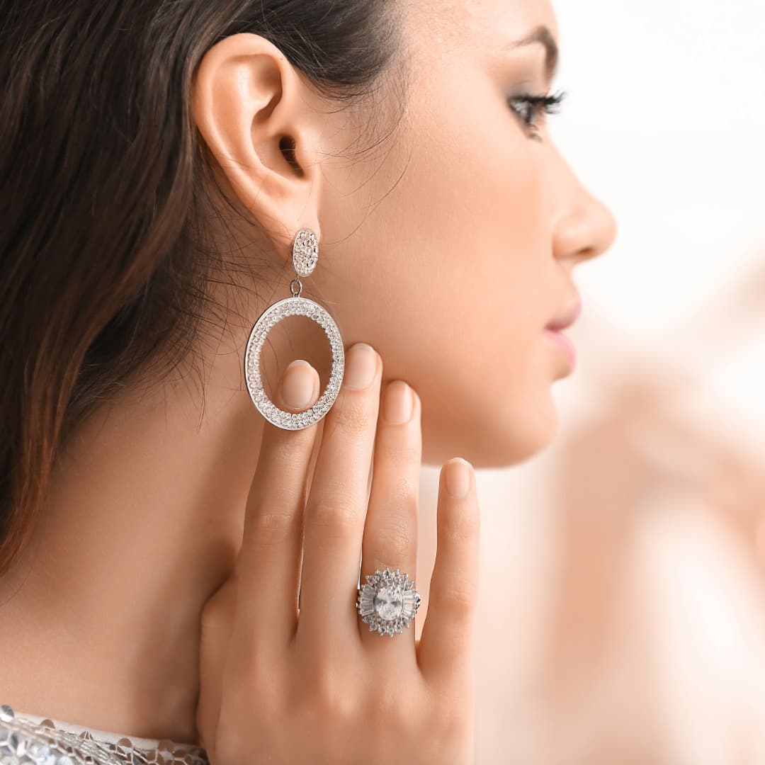 Hoop Earrings Hypoallergenic: Sensitive-Ear Friendly Styles that Don’t Sacrifice Sparkle