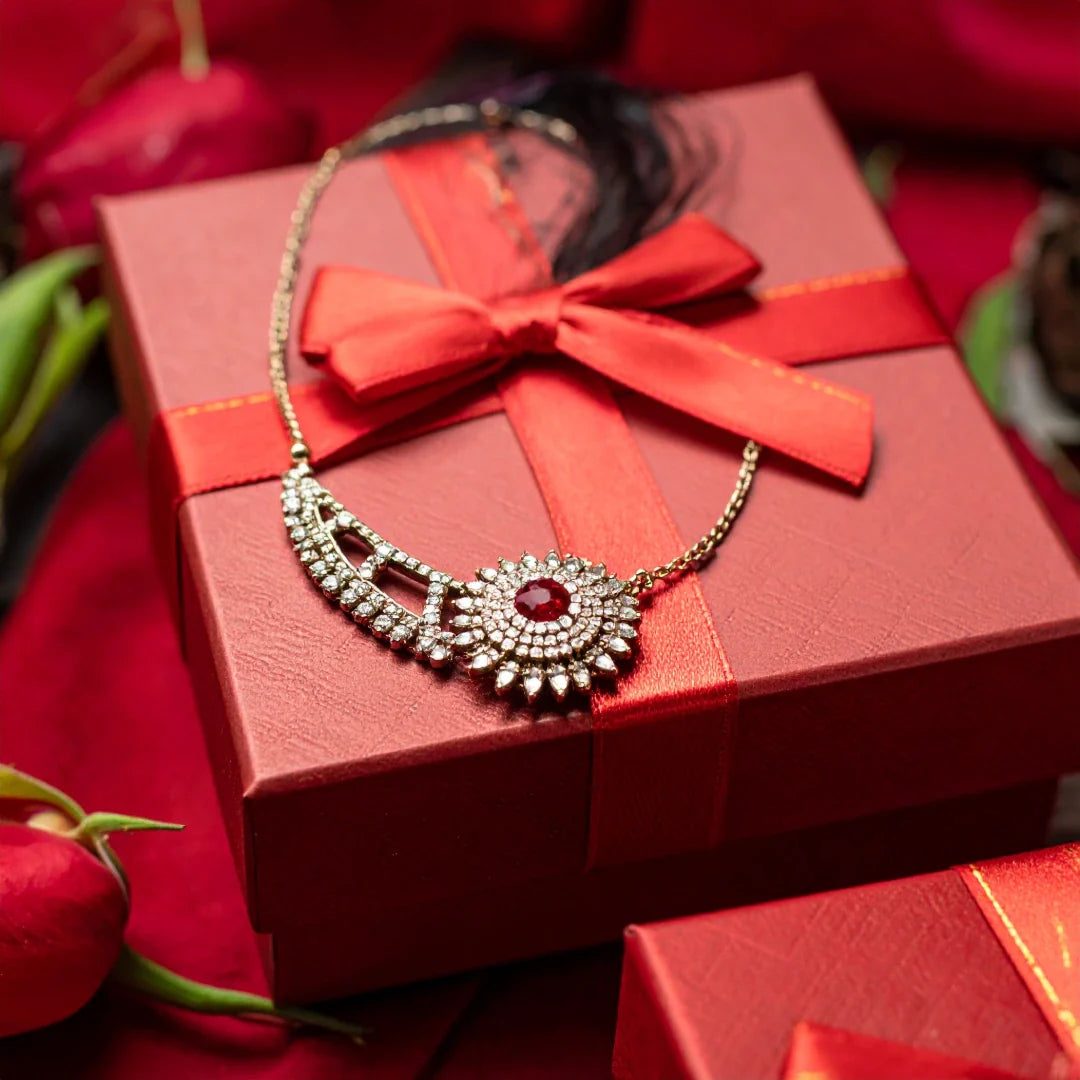 Top Jewelry Presents That Will Make Her Heart Skip a Beat
