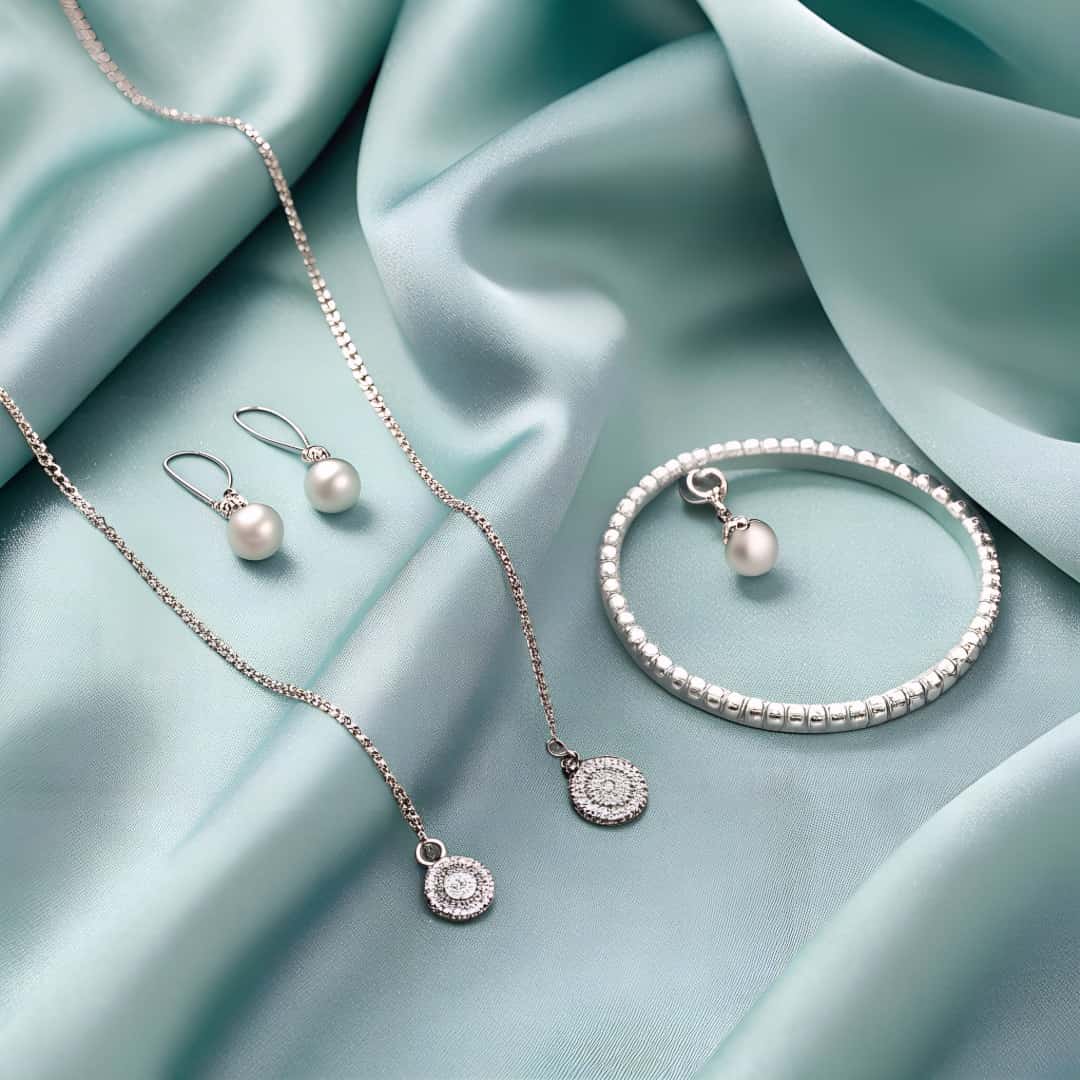 Sterling Silver Jewellery: Hallmarks, Quality, Buying Secrets The Ultimate Guide)