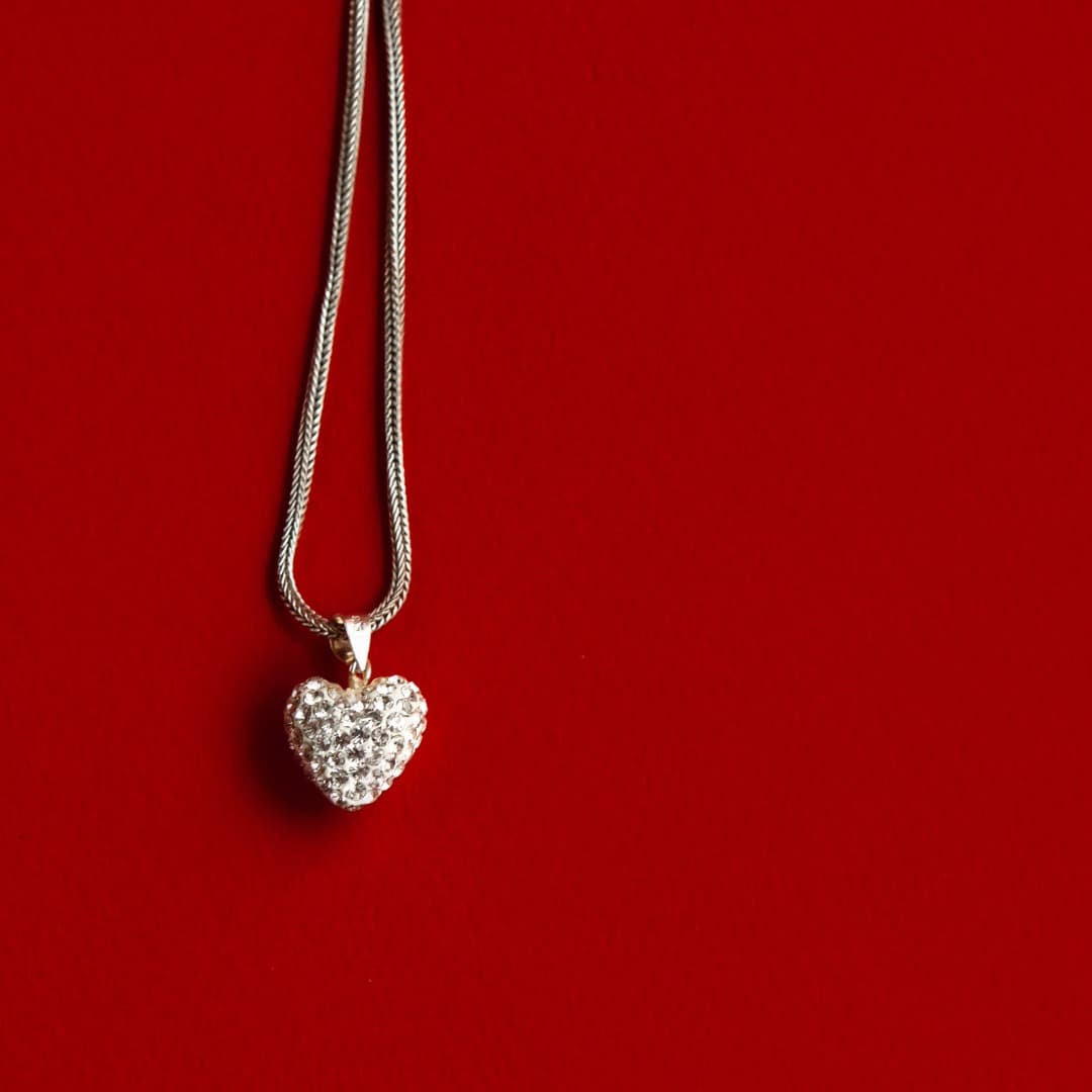 Unusual Silver Necklace UK: Explore Stunning Designs for Every Occasion