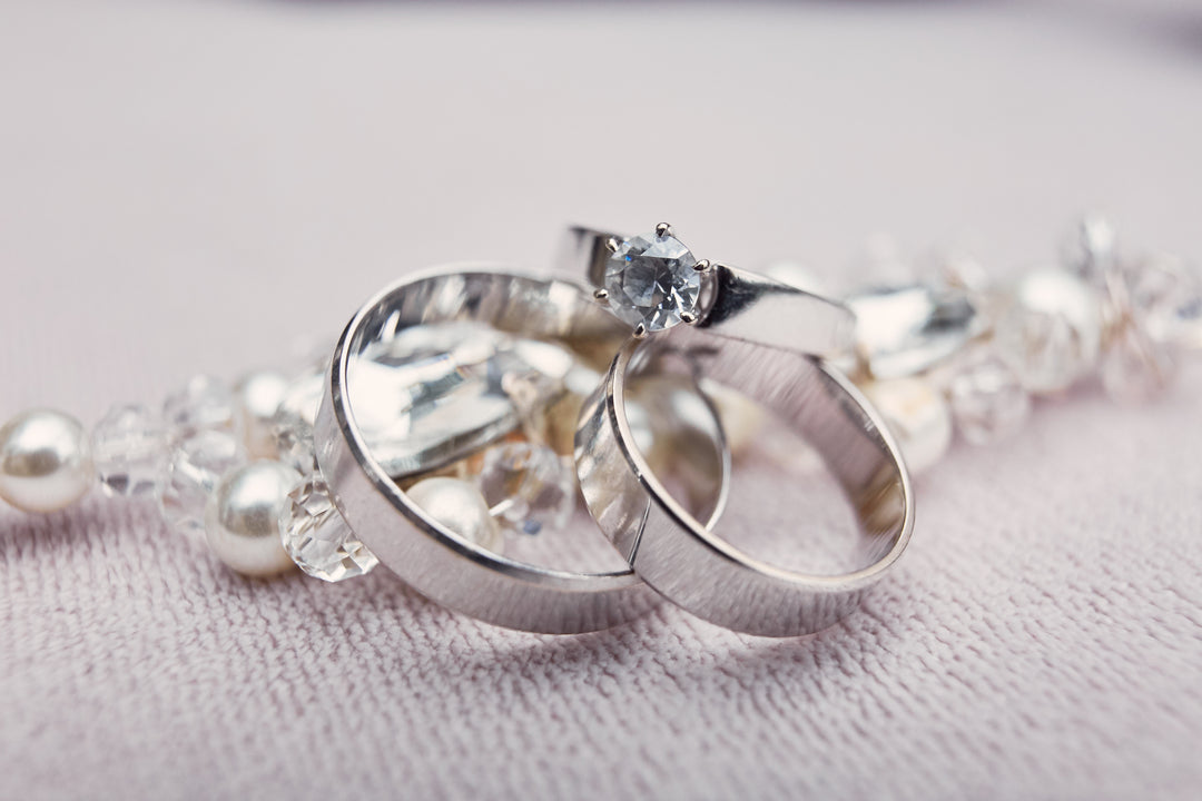 Sterling Silver vs. Other Metals: Why Sterling Silver Jewellery is the Best Choice