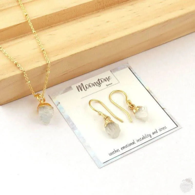 Celebrate June Birthdays: What is the Birthstone for June? - Saras Beads & Jewellery