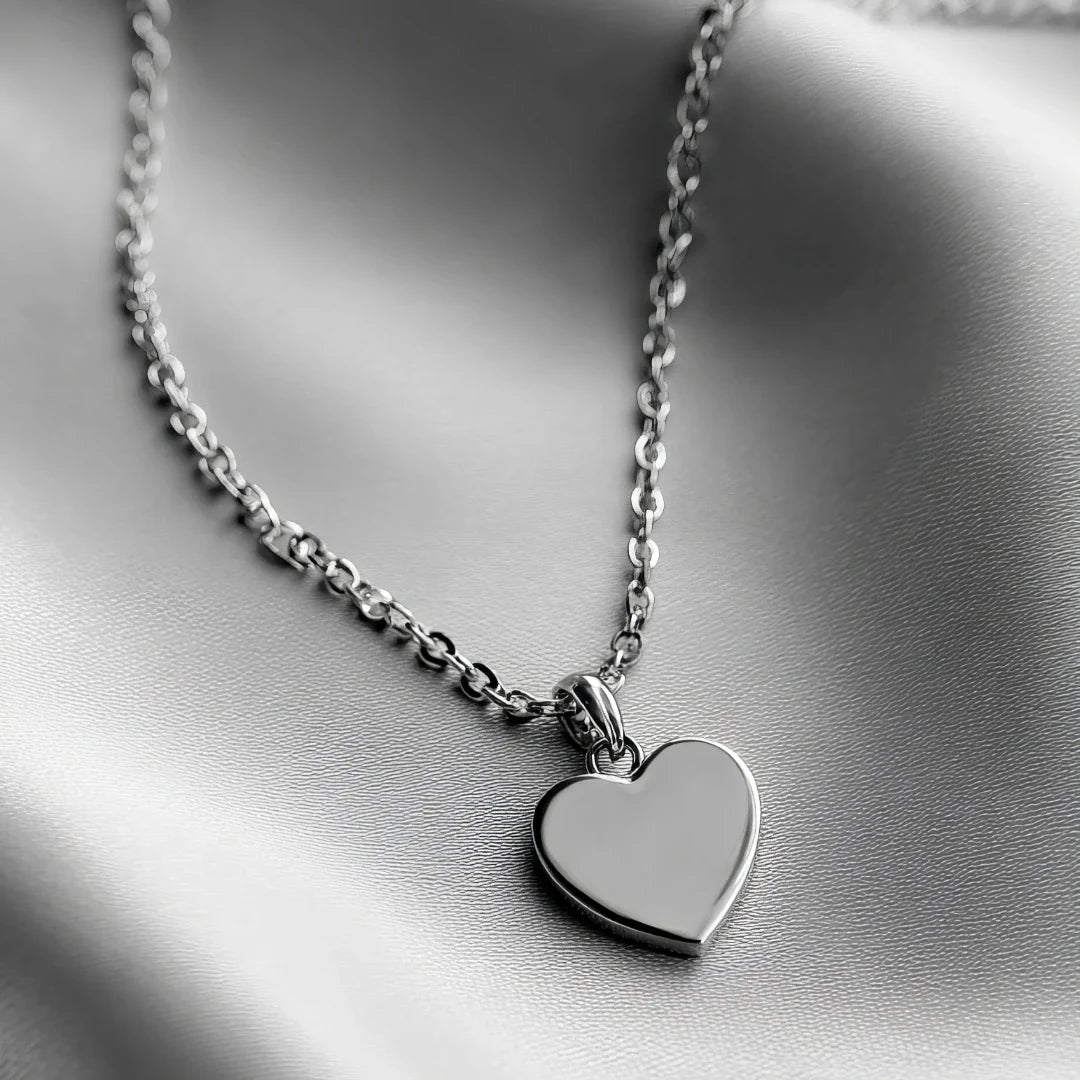 Discover the Best Silver Heart Pendant Necklace for Timeless Elegance
