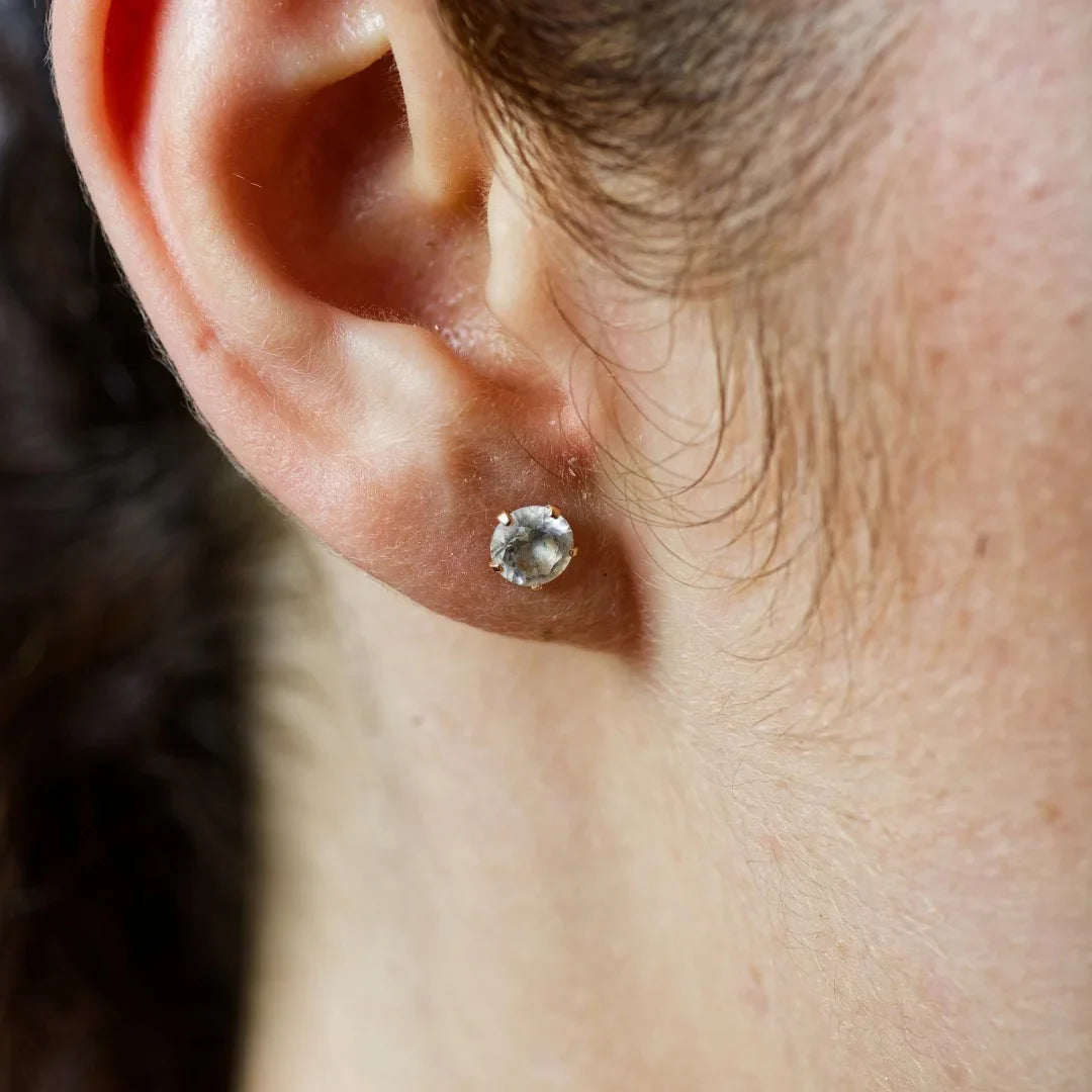 Stylish Womens Silver Earrings: A Guide to Choosing the Perfect Pair