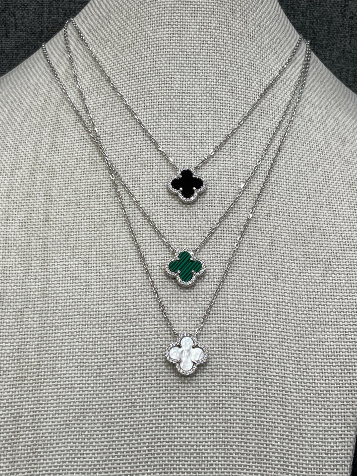 Clover Necklace with Sparkling Zirconia – Limited Edition in 3 Colours