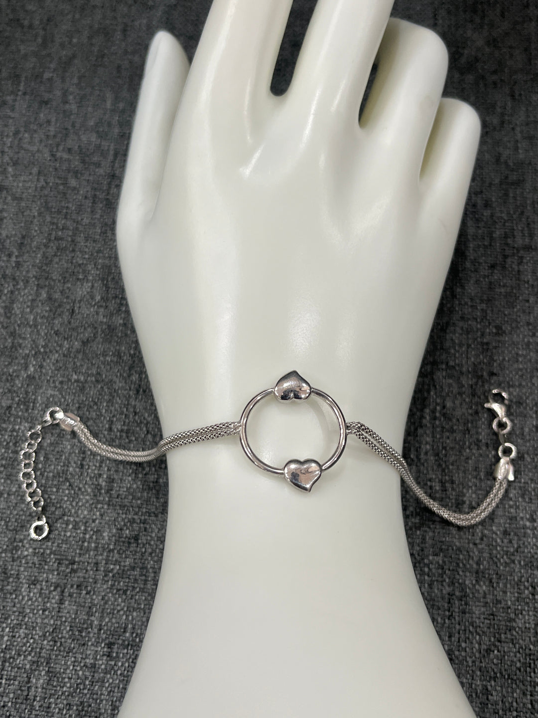 Elegant Sterling Silver Circle Love Bracelet