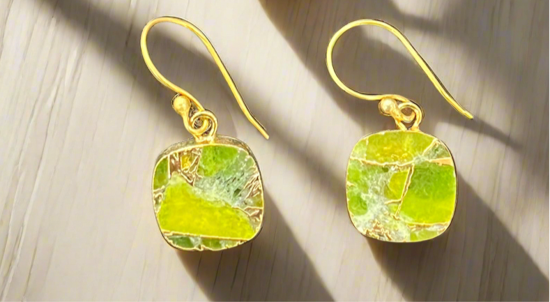 Gold-Plated Peridot Set with Elegant Design – Perfect for Any Occasion