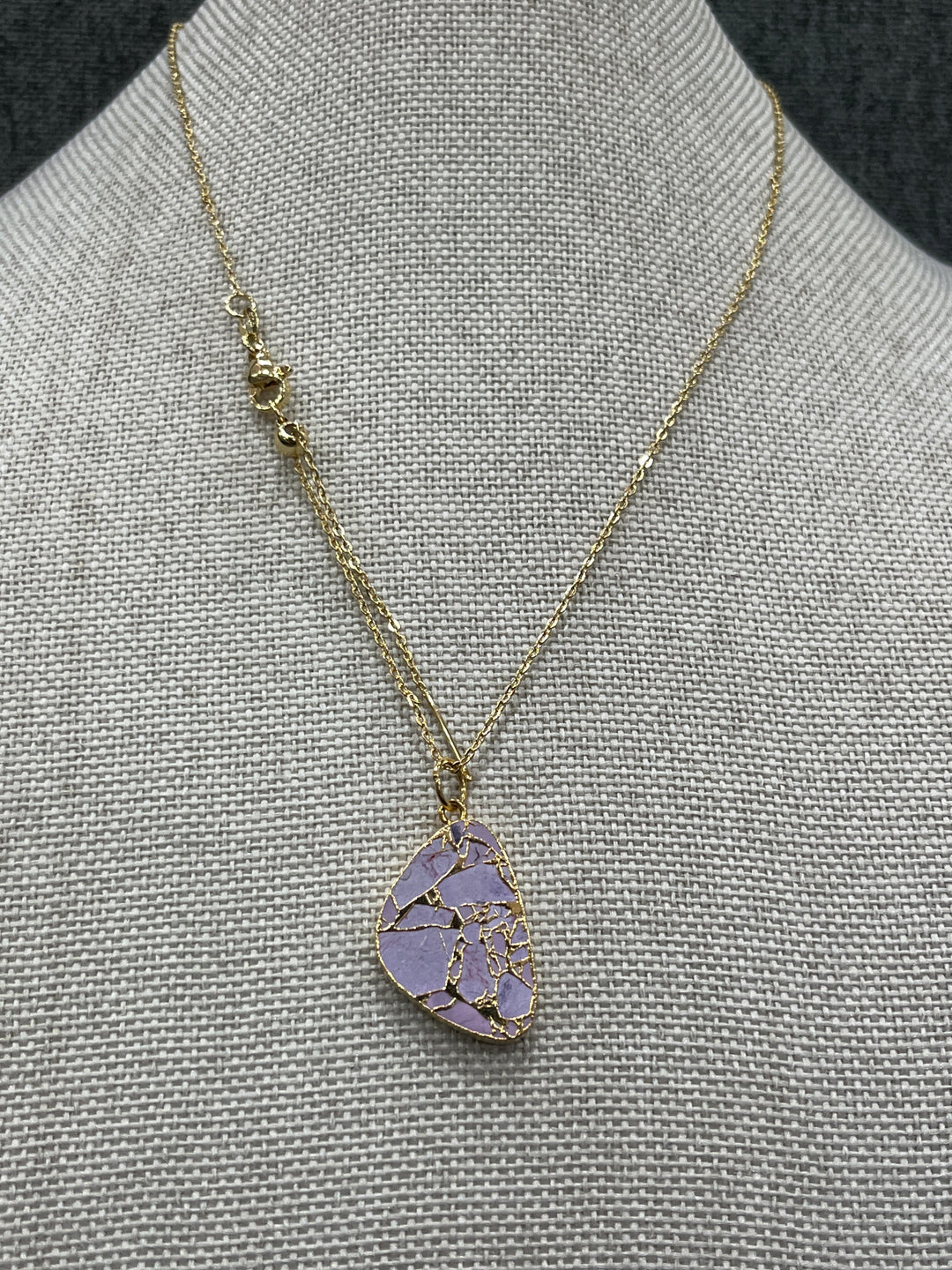 Rose Blushing Beauty: Gold-Plated Gemstone Necklace