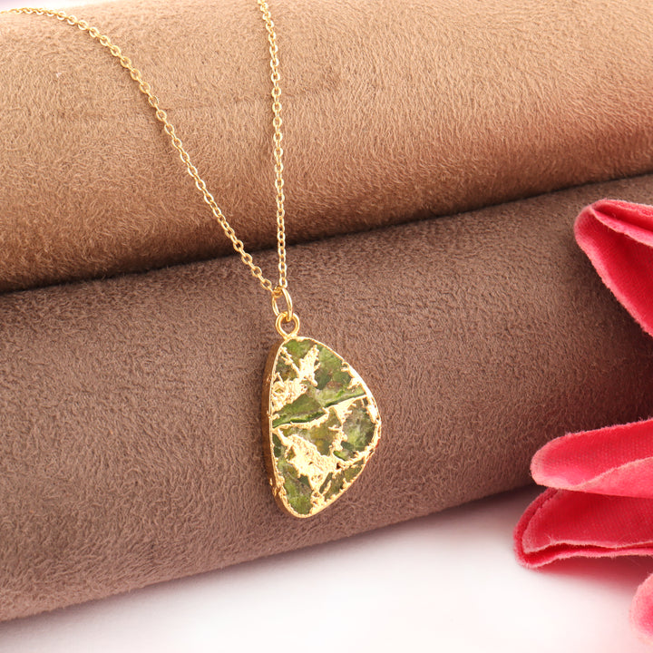 Peridot Necklace: Add a Touch of Elegance with a Stunning Peridot Necklace