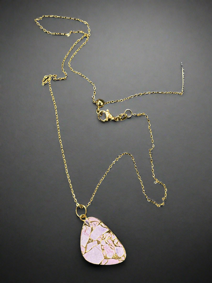 Rose Blushing Beauty: Gold-Plated Gemstone Necklace