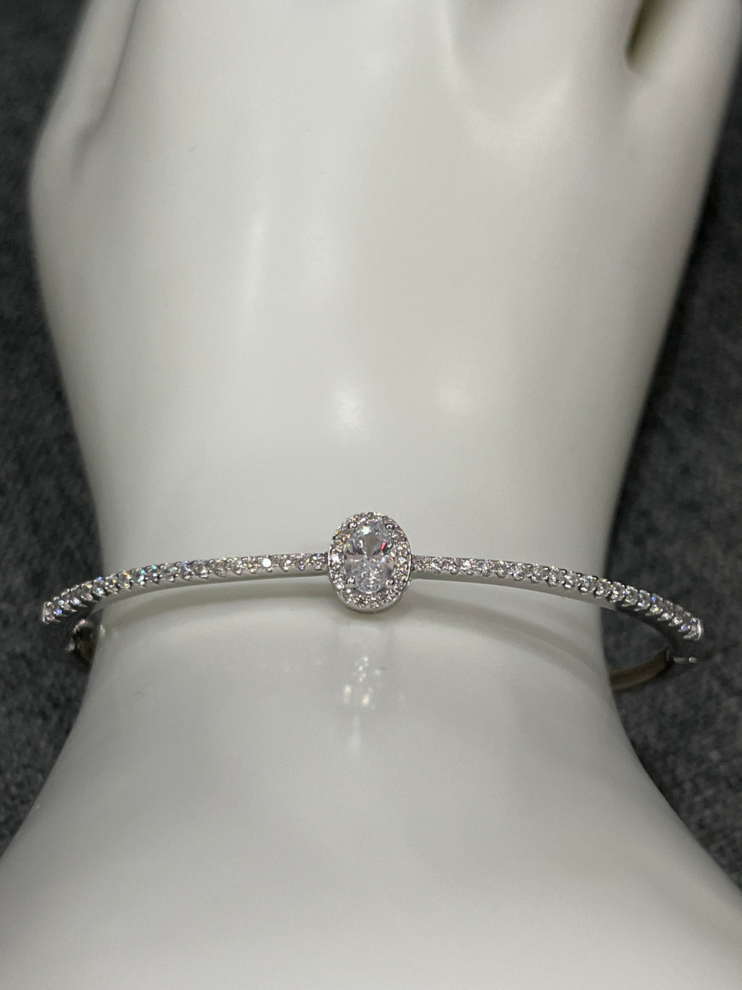 Sterling Silver Bangle with Diamond Zirconia – Classic Elegance with a Modern Twist