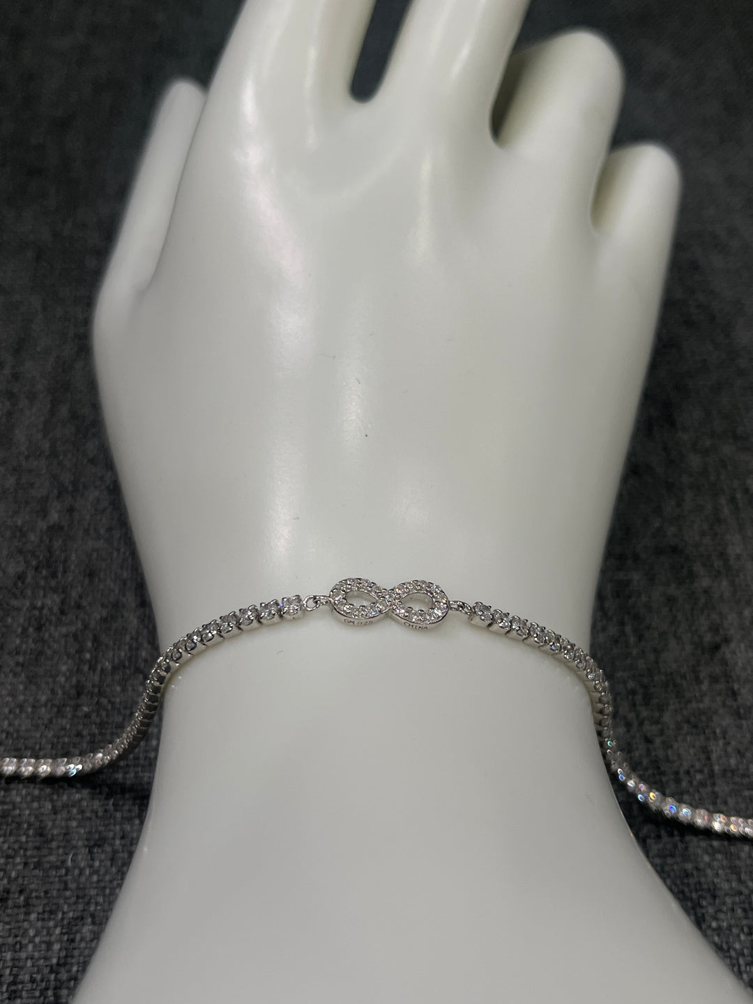 Adjustable Eternal Sparkle: Unique Shiny Sterling Silver Infinity Bracelet/Anklet