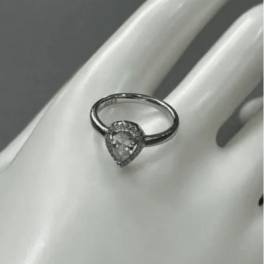 Nova Water Drop Sterling Silver Ring - Size 7