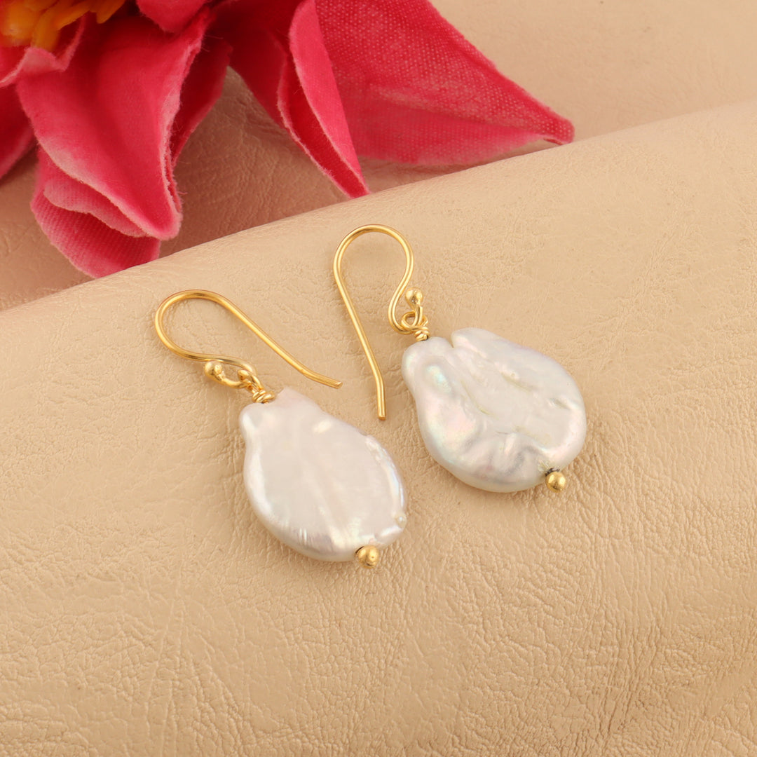 Pearl Earrings: Add Classic Elegance with Fresh Water Pearl Earrings