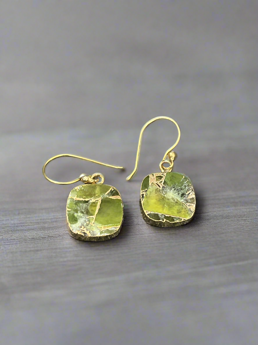 Gold-Plated Peridot Set with Elegant Design – Perfect for Any Occasion