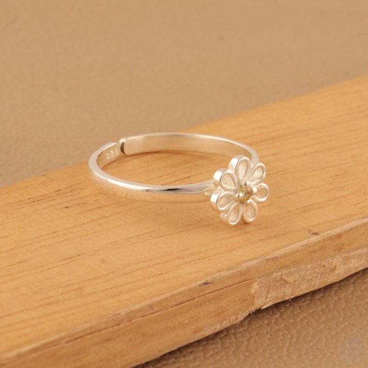 Adjustable Silver Daisy Ring with Gem