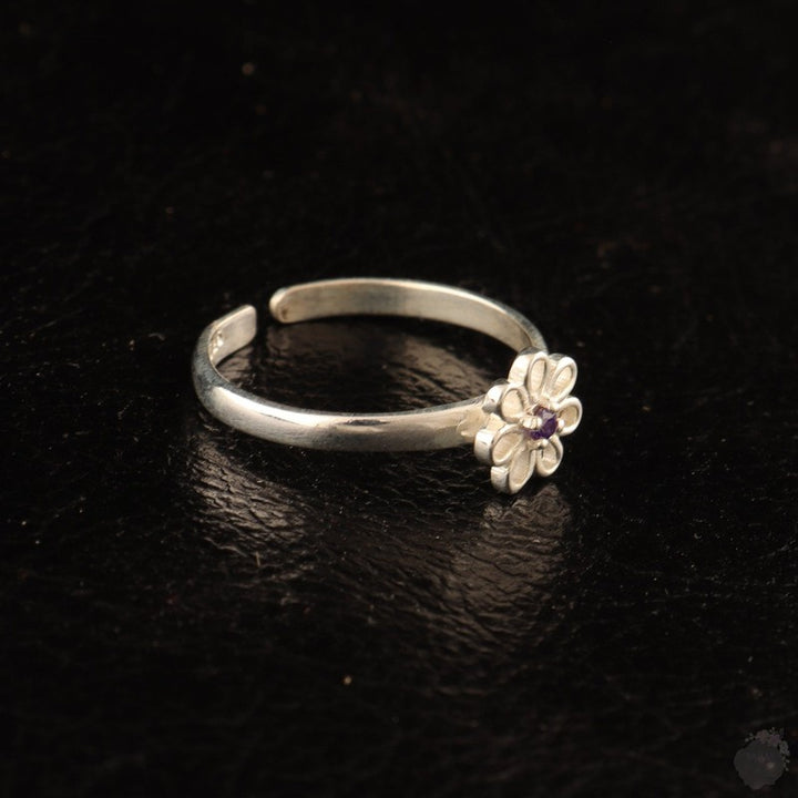 Adjustable Silver Daisy Ring with Gem