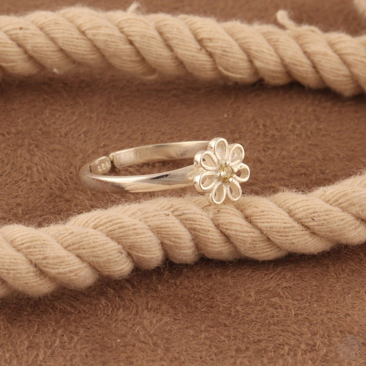 Adjustable Silver Daisy Ring with Gem