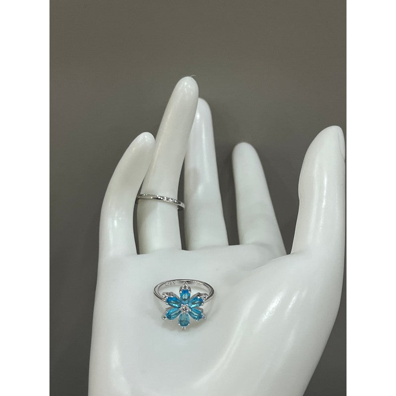 Floral Elegance: Sterling Silver Ring with Turquoise and Pink Accents