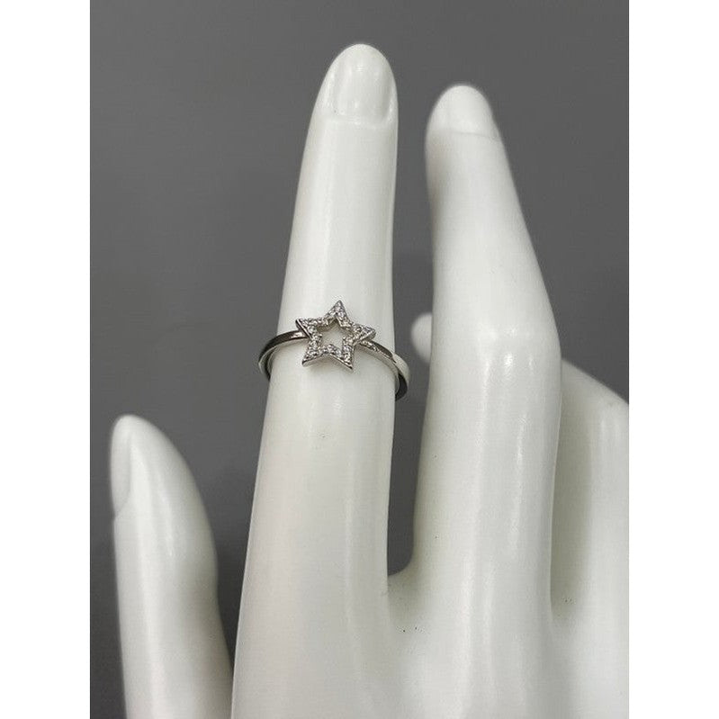 Stellar Shine: Sterling Silver Star Ring