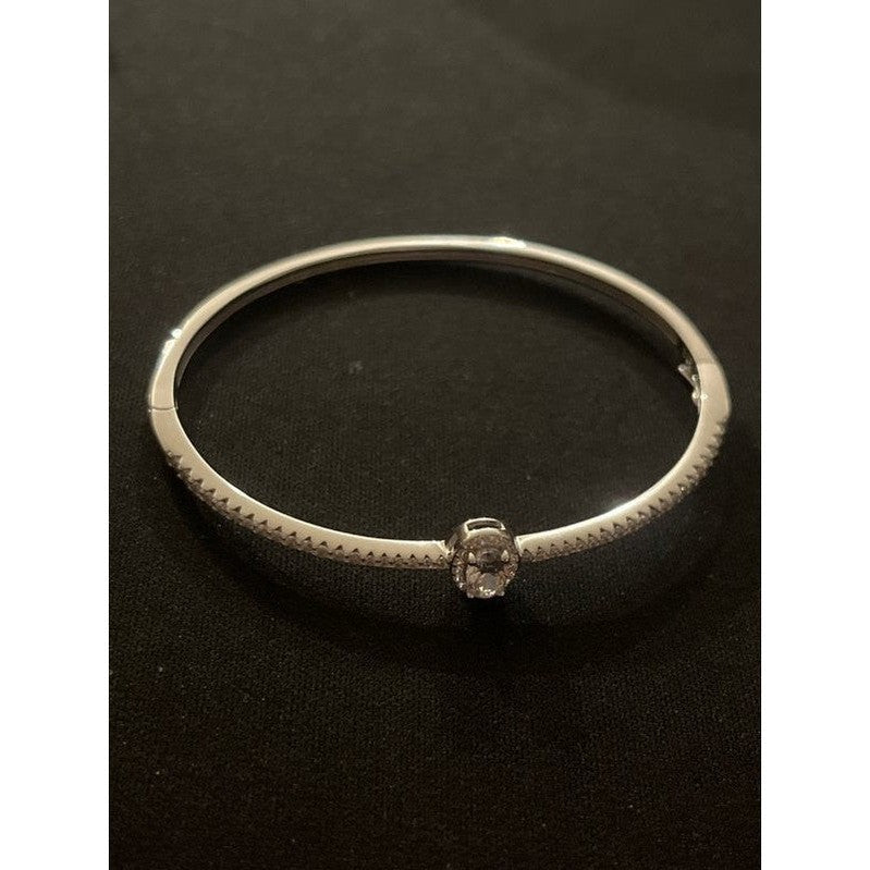 Sterling Silver Bangle with Diamond Zirconia – Classic Elegance with a Modern Twist