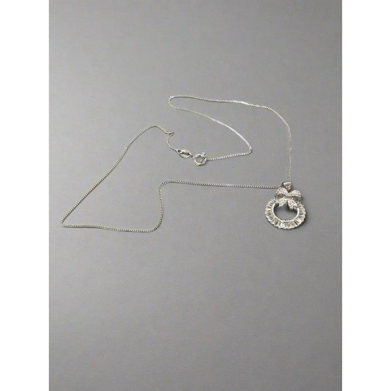 Sterling Silver Necklace with Playful Kitten Charm – A Whimsical Touch of Elegance